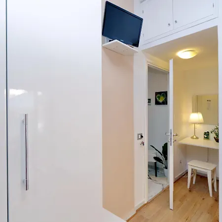 Bed & Breakfast I Pini Di - &